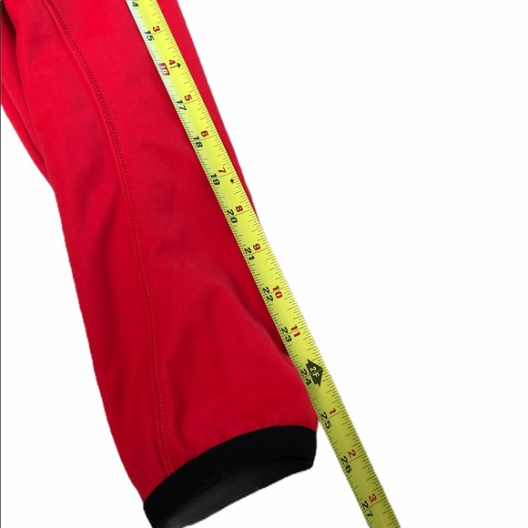 Descente red womens 14 Jacket waterproof - Picture 3 of 9